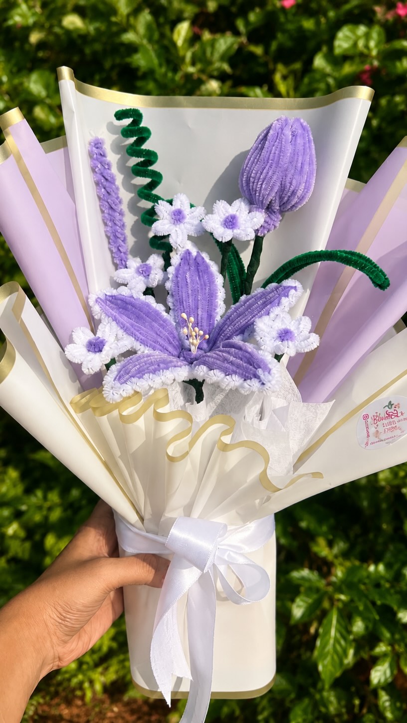 They say women fall for expensive things…

Nahh bruh 💐✨

She’ll remember the thought, the effort, and the meaning behind the gift.

Looking for a unique gift that stays beautiful forever? 🌸
Our handmade pipe cleaner flower bouquets are crafted with love and designed to last. 💖

Perfect for birthdays, anniversaries, proposals, surprises, and special moments. 🎁

📩 DM @bloomever_studio for custom bouquets.

#trending #flowers  #flowersBouquet #GiftIdeas #bouquet