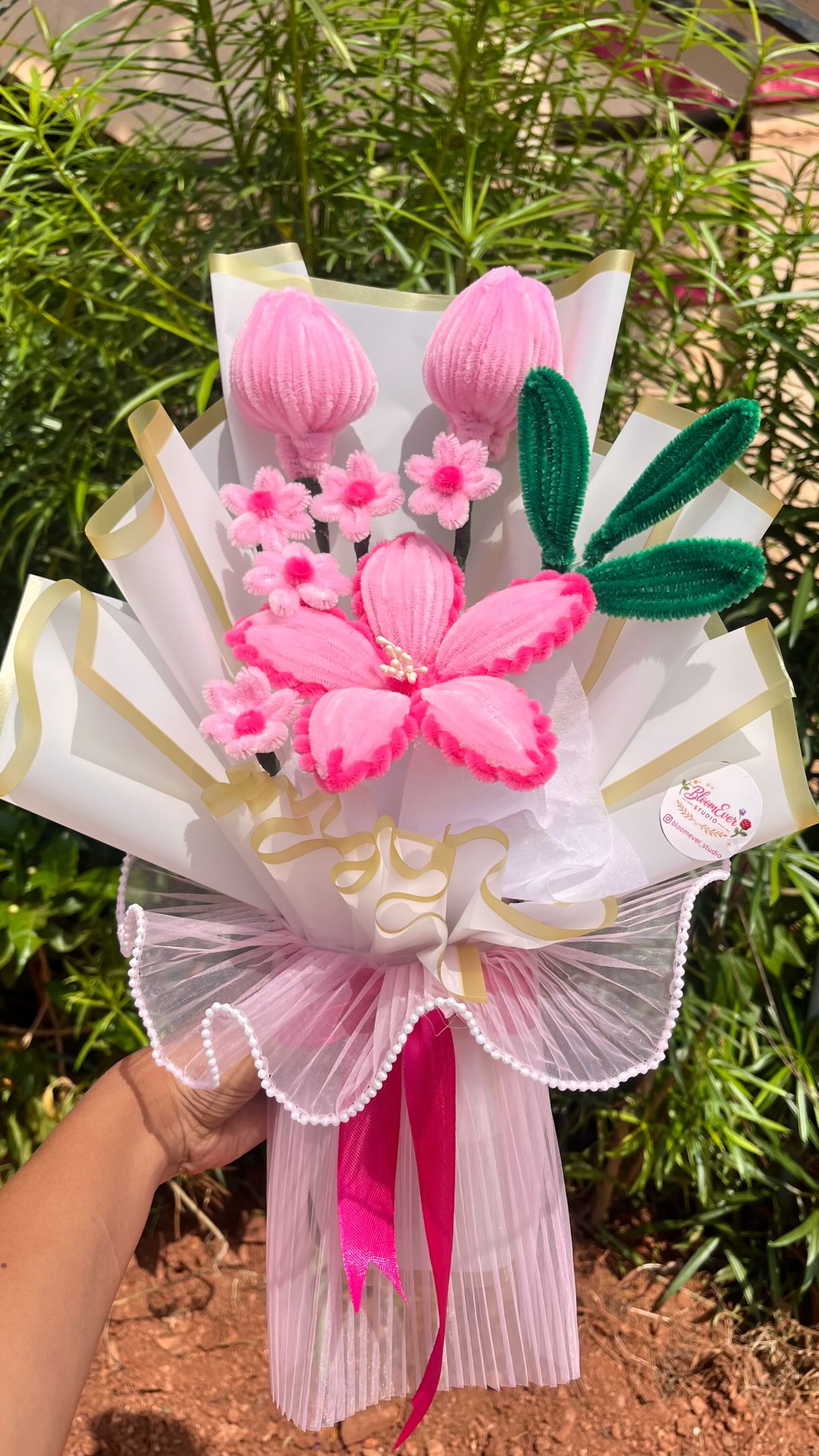 There’s something timeless about a Breath of Flowers bouquet. 🤍✨

elegant, and handcrafted to last, this handmade pipe cleaner flower bouquet is perfect for anyone who loves aesthetic gifts and meaningful surprises. Unlike fresh flowers that fade in a few days, our forever flower bouquets stay beautiful as a lasting reminder of your special moments.

Whether you’re looking for a birthday gift, anniversary surprise, proposal bouquet, graduation gift, bridal gift, or just a thoughtful present, this custom bouquet is made with love and attention to every detail.

Every bouquet is handmade, customizable, and designed to become a memory that never fades.

💌 DM @bloomever_studio to order your custom handmade flower bouquet today.

#viral #Bouquet #Flowers #flowersbouquet #GiftIdeas